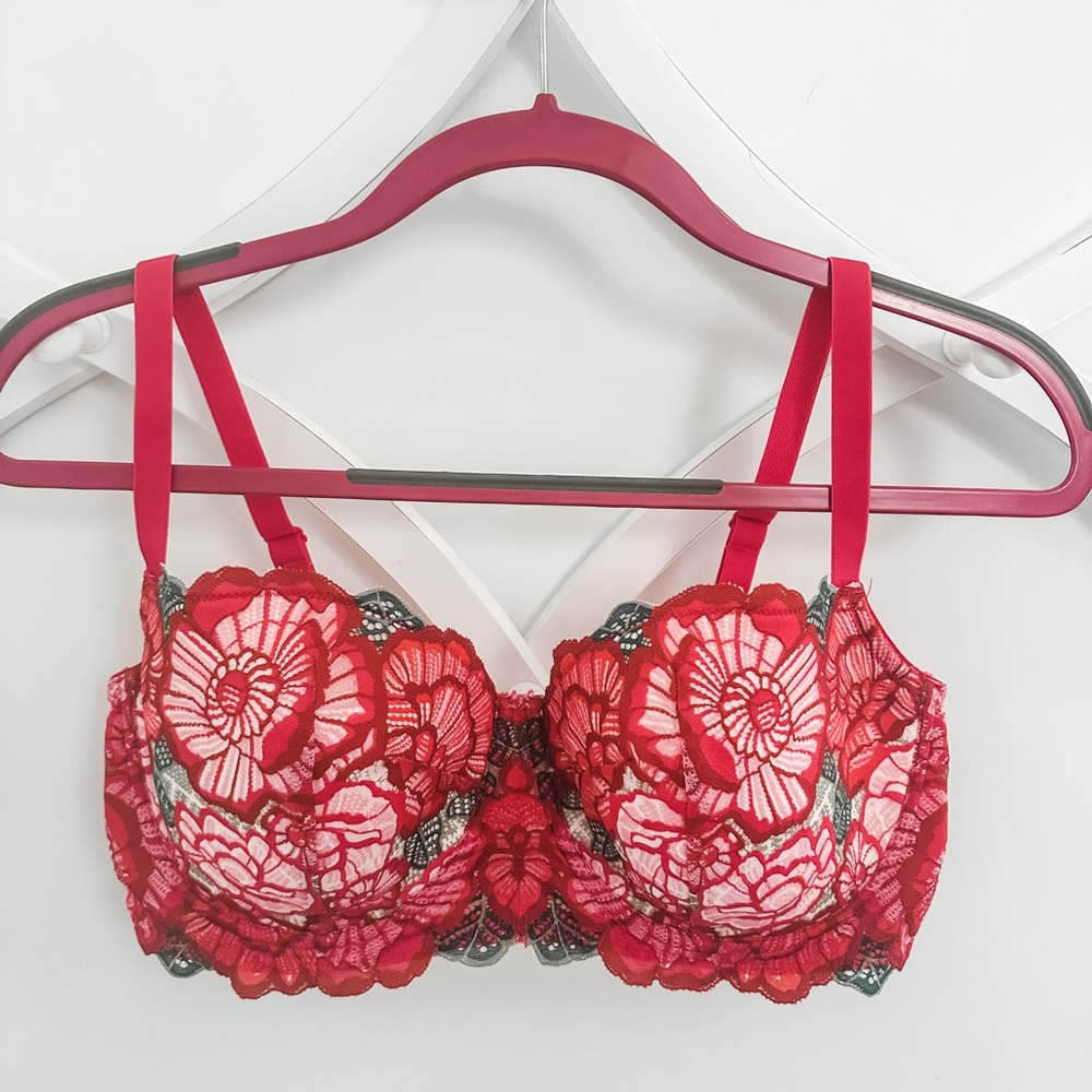 Adore Me lightly padded pink floral bra 36DDD